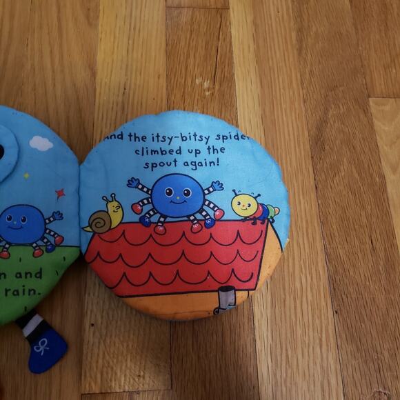 Melissa & Doug K’s Kids The Itsy Bitsy Spider Soft Cloth Book Crinkle Cover - Picture 9 of 11
